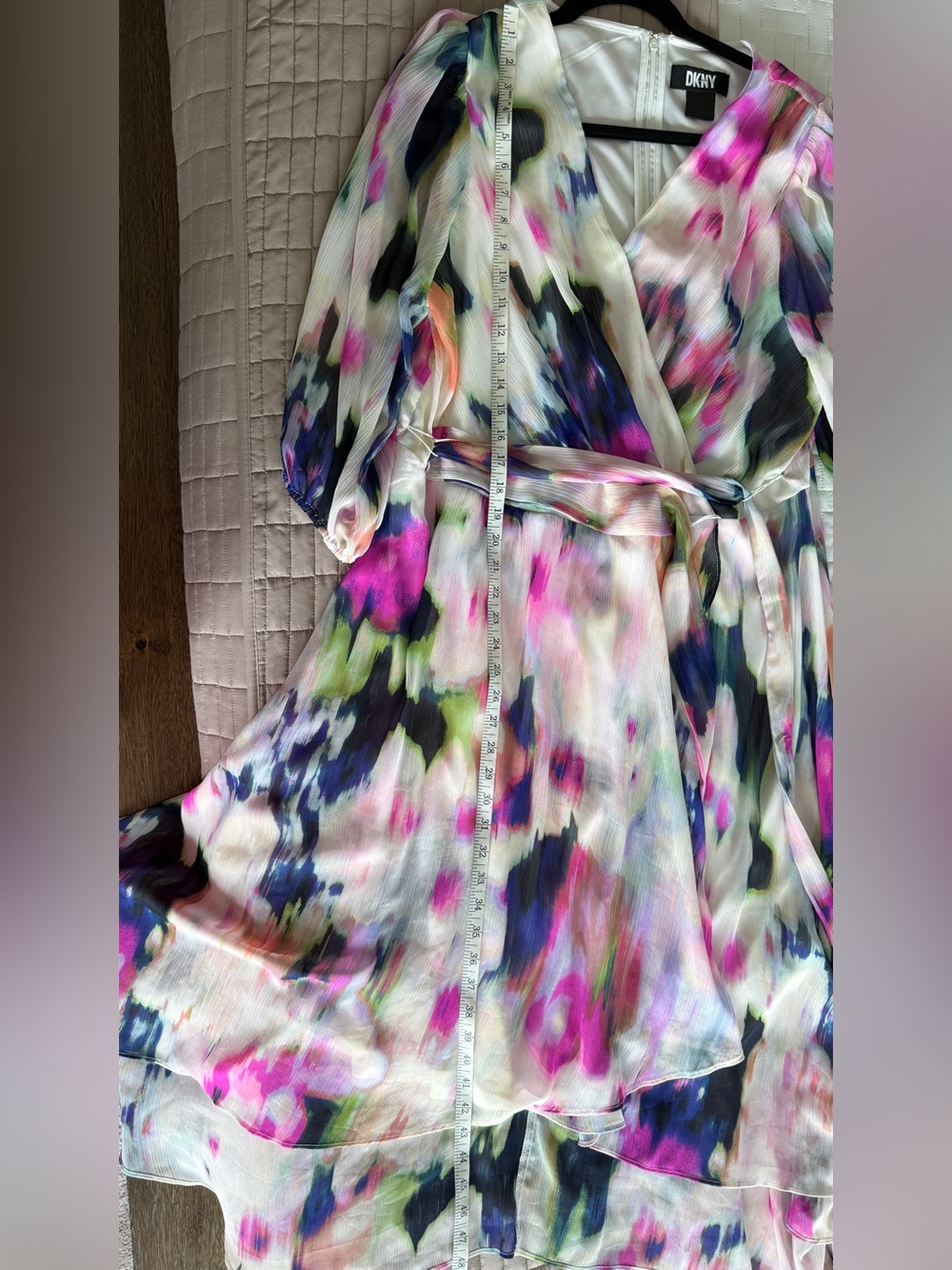 DKNY White and Pink Dress - Picture 14 of 15